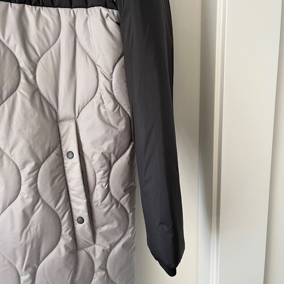 Junge coat. Champagne and Black. NWT - Picture 11 of 14